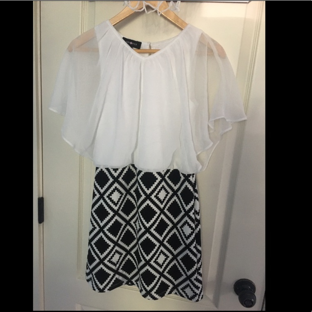 Amy Byer dress